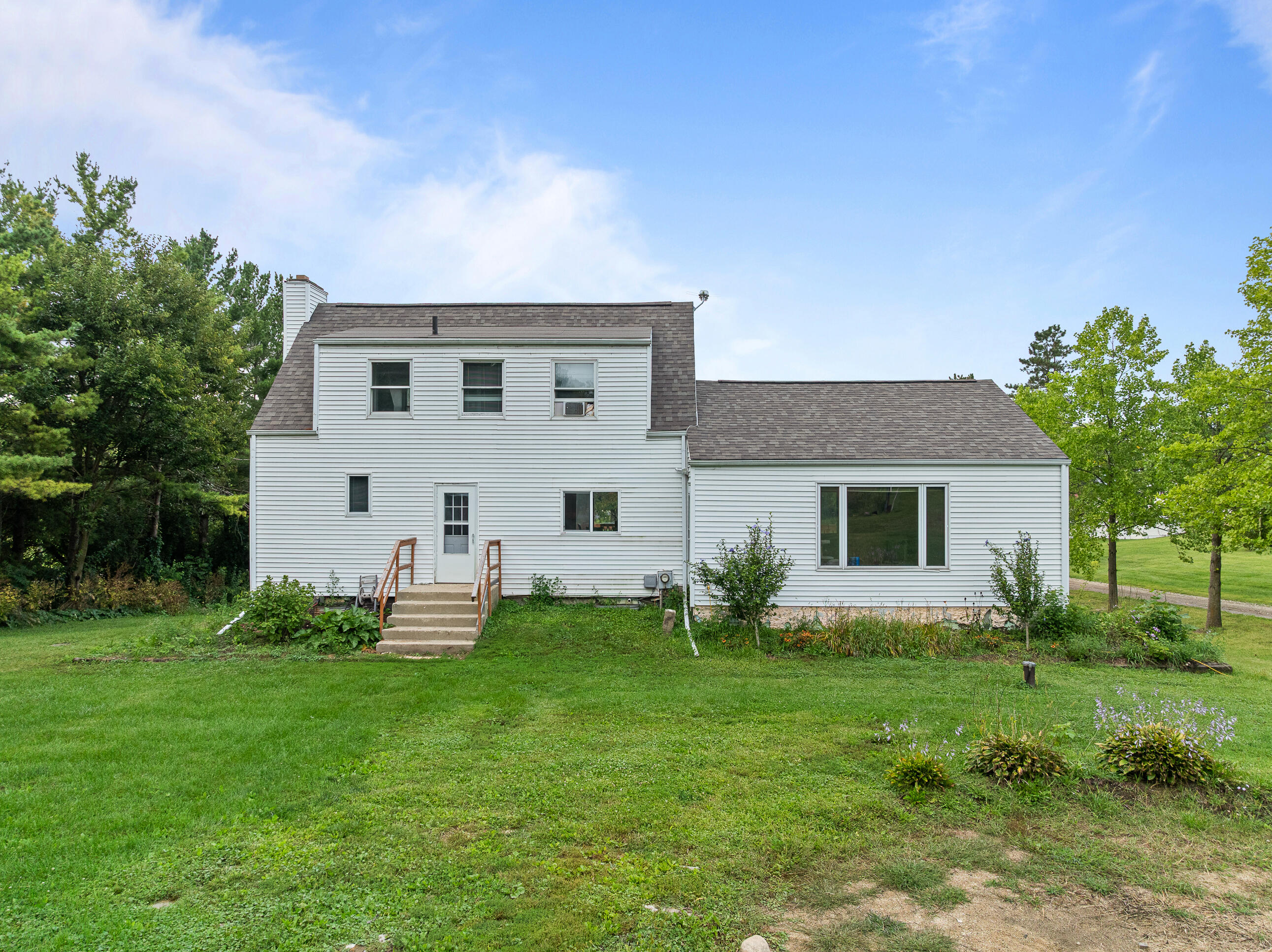 Walworth, Wisconsin 53184, United States, 3 Bedrooms Bedrooms, ,2 BathroomsBathrooms,Residential,Active,204714