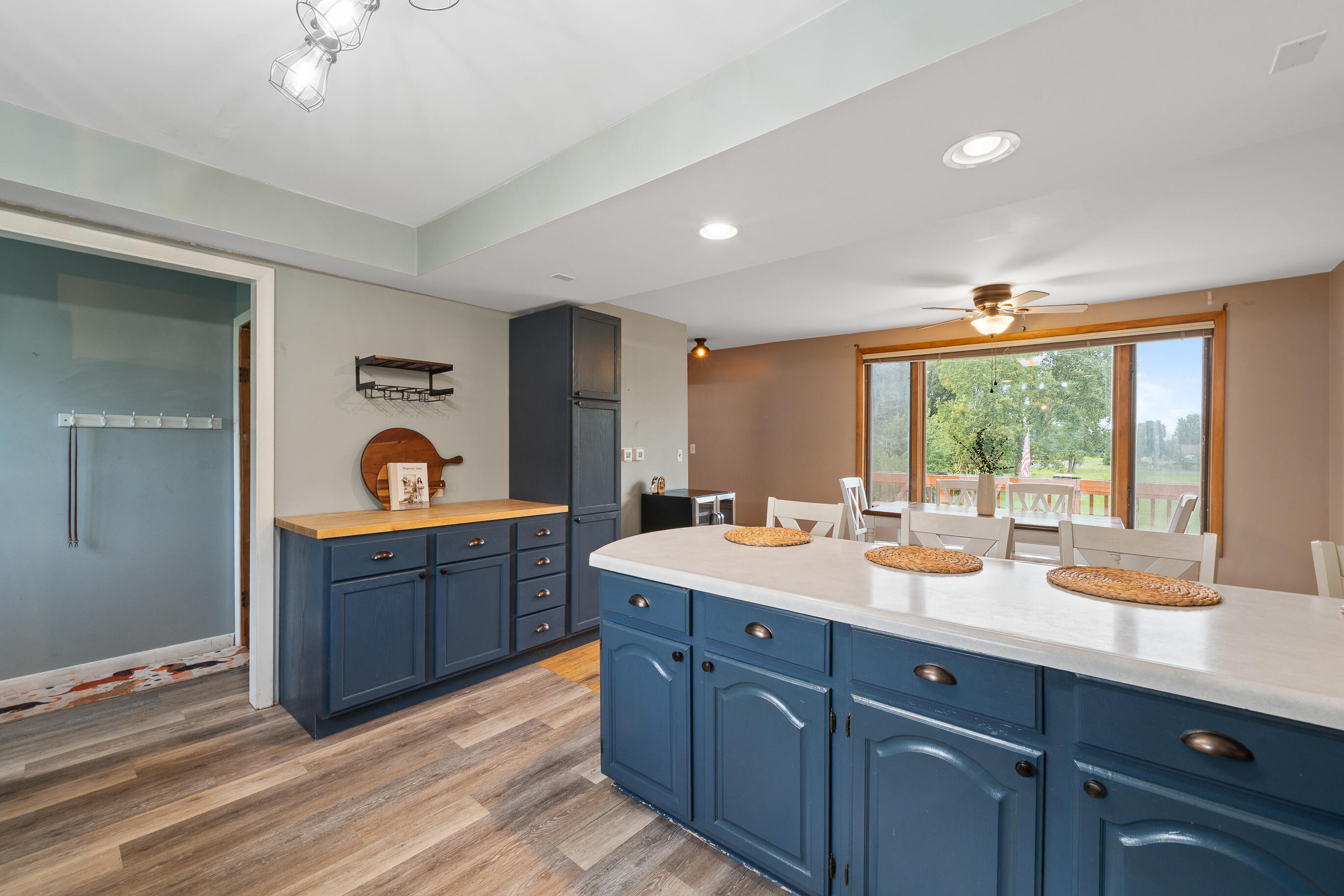 Walworth, Wisconsin 53184, United States, 3 Bedrooms Bedrooms, ,2 BathroomsBathrooms,Residential,Active,204714