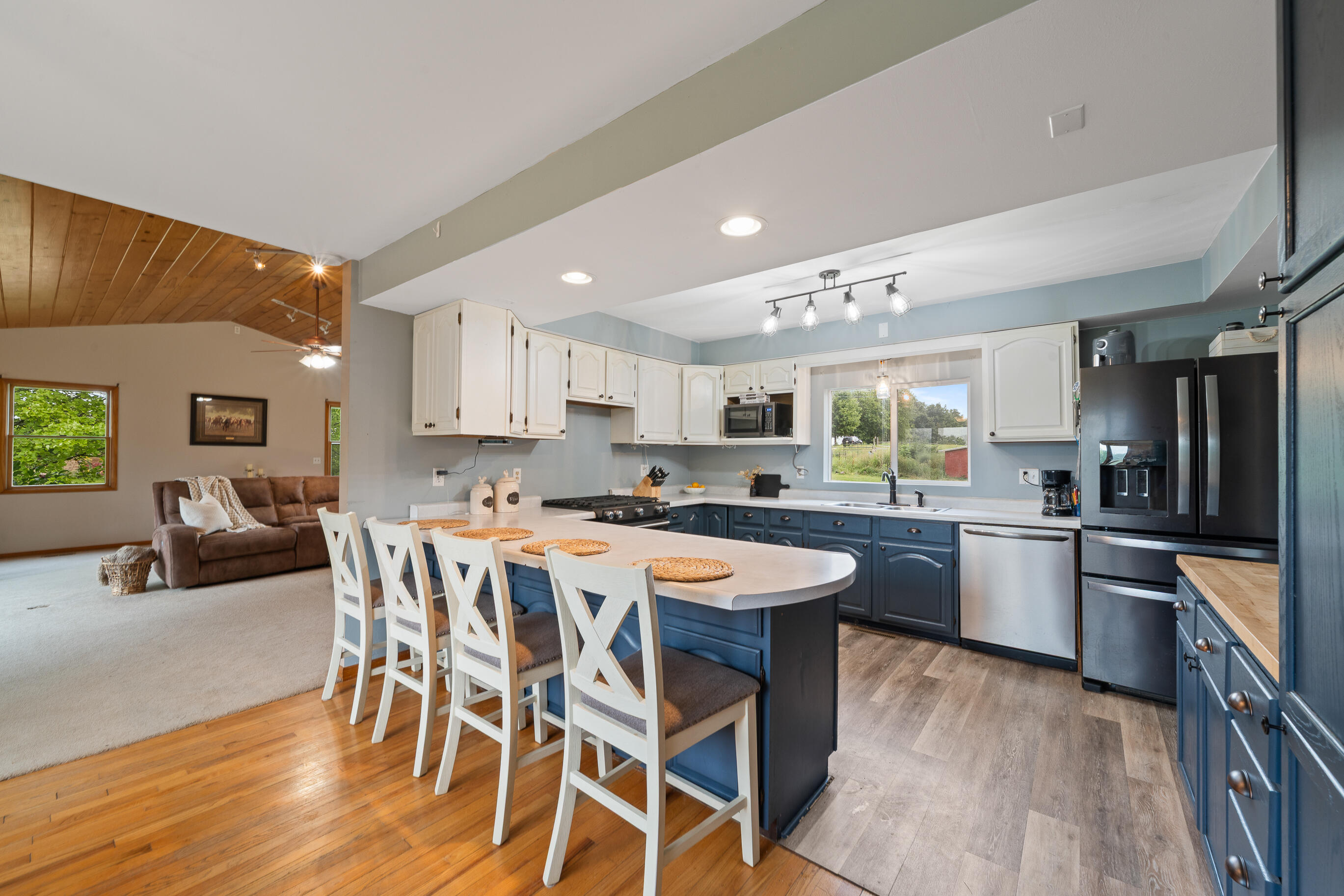 Walworth, Wisconsin 53184, United States, 3 Bedrooms Bedrooms, ,2 BathroomsBathrooms,Residential,Active,204714