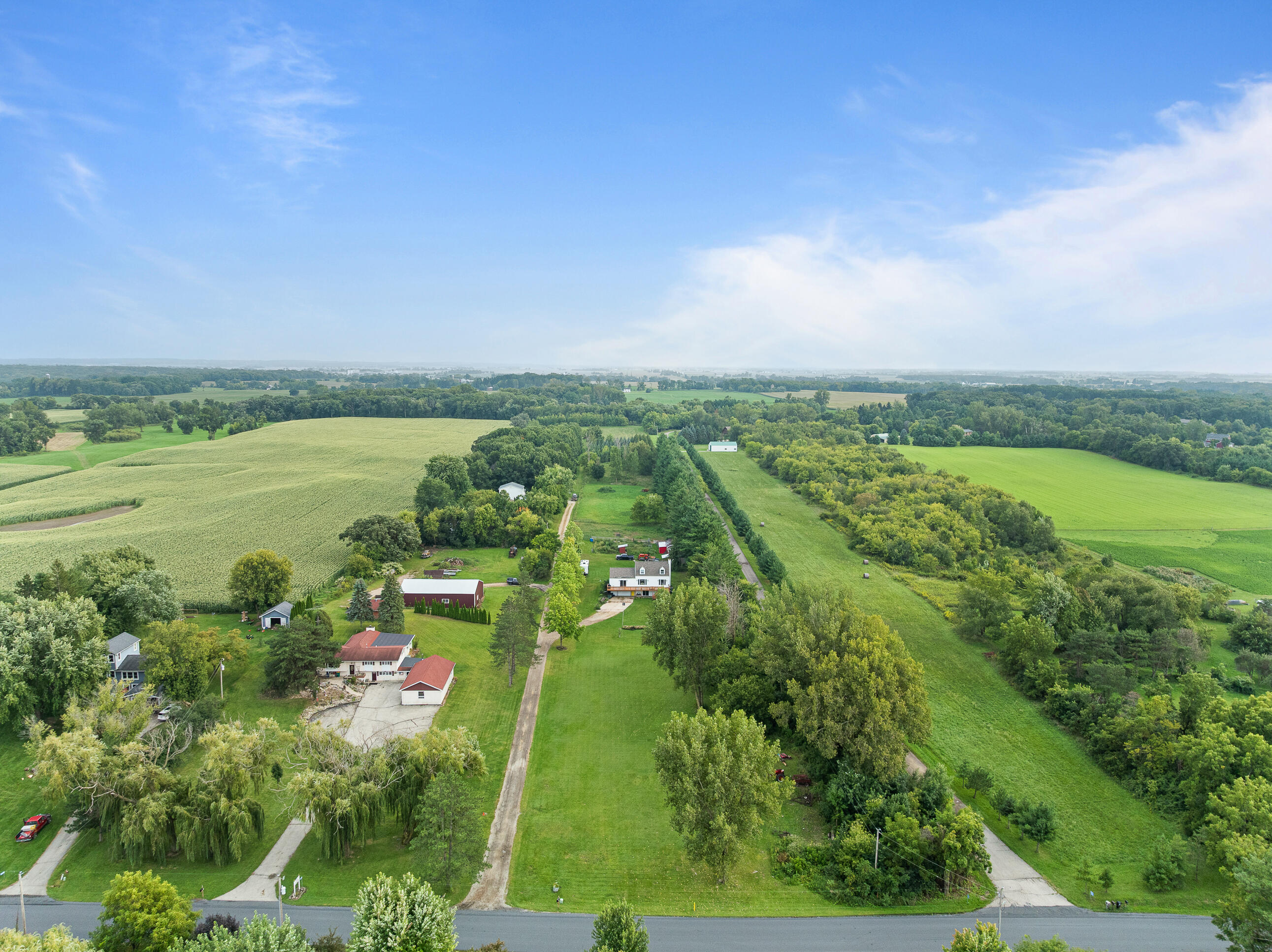 Walworth, Wisconsin 53184, United States, 3 Bedrooms Bedrooms, ,2 BathroomsBathrooms,Residential,Active,204714