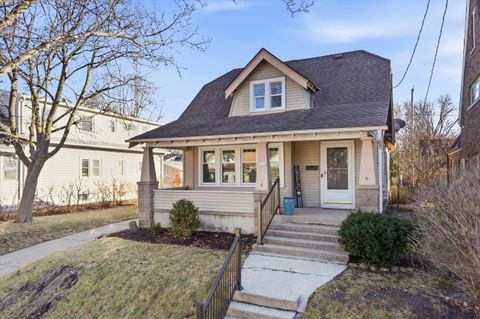 Photo of 8223 Portland Ave, Wauwatosa, WI 53213 (MLS # 1951053)