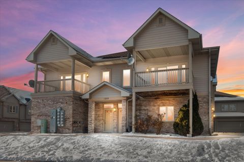 Photo of 1500 Gabriel Dr, Waukesha, WI 53188 (MLS # 1948704)