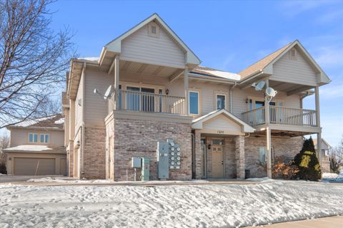 Photo of 1500 Gabriel Dr, Waukesha, WI 53188 (MLS # 1948704)