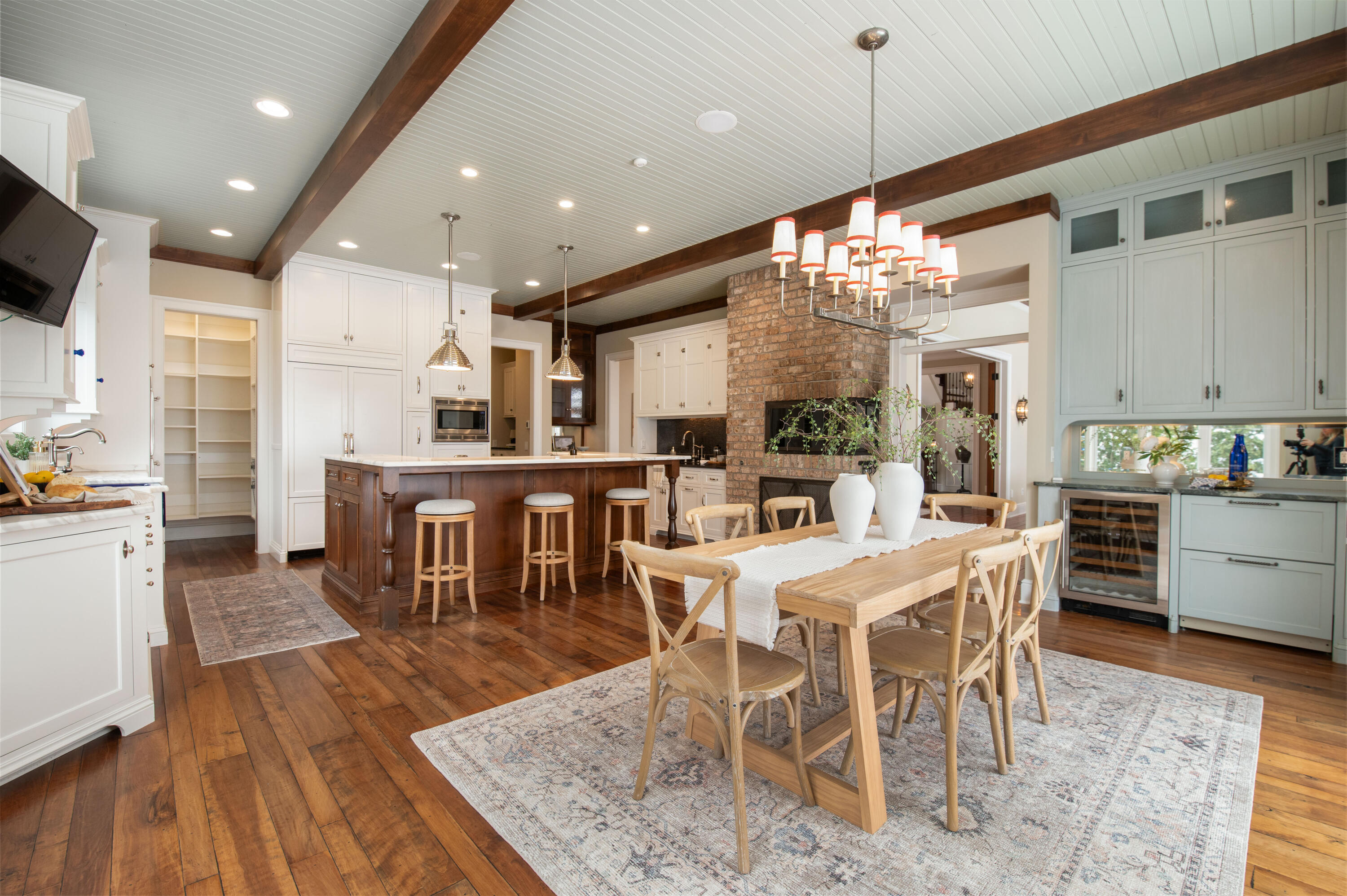 N30W28853 W Lakeside Dr