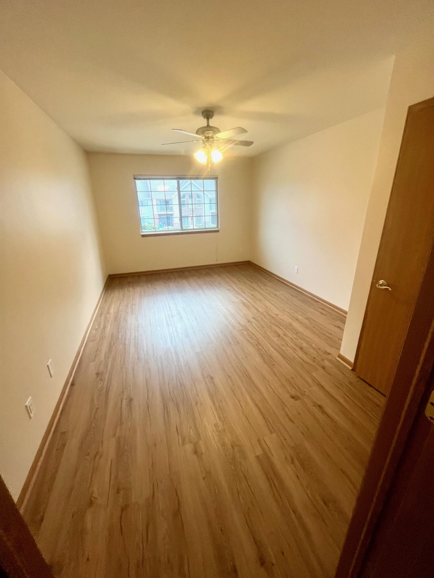 Ixonia, Wisconsin 53036, United States, 1 Bedroom Bedrooms, ,1 BathroomBathrooms,Residential,Active,229856