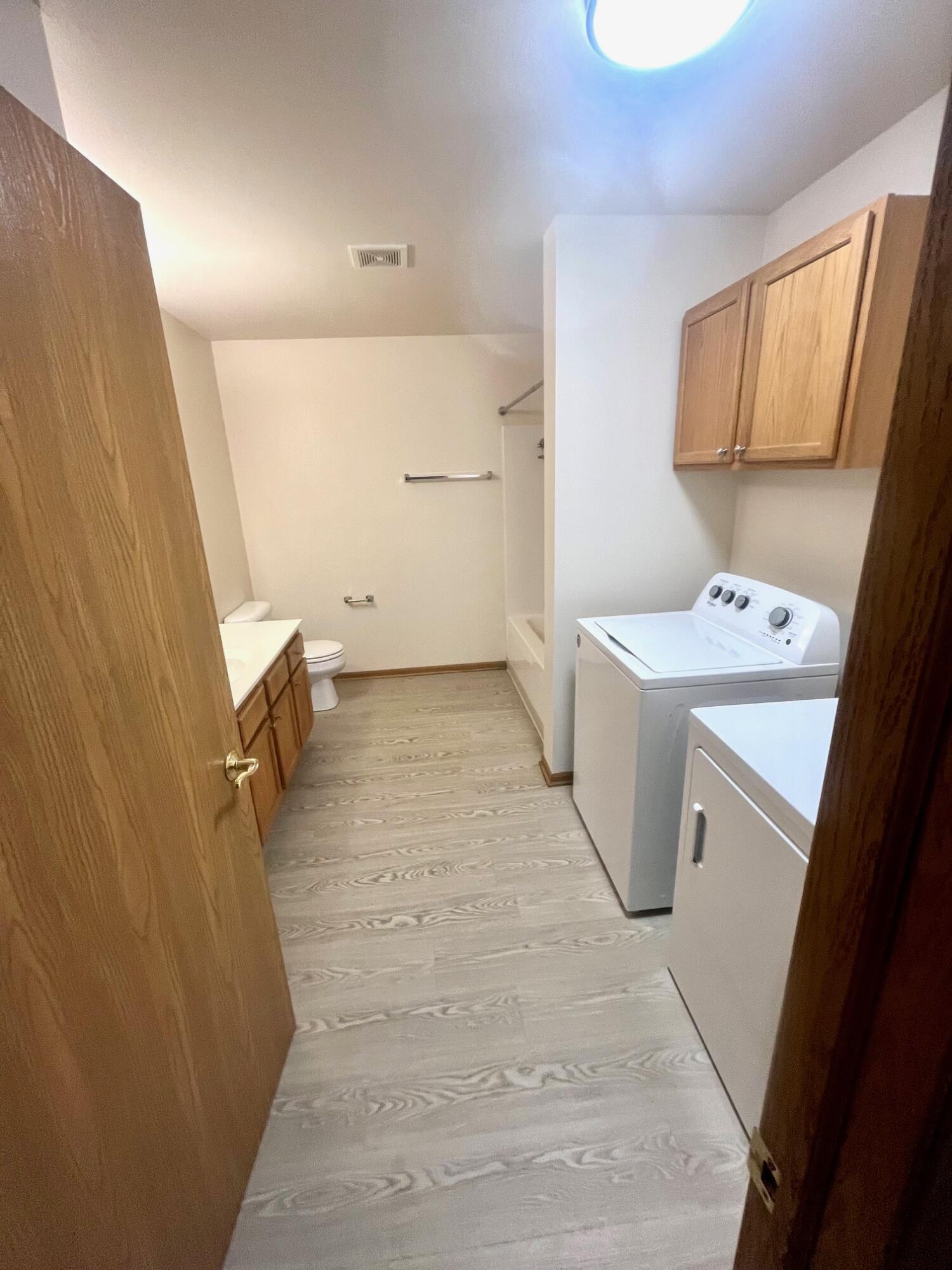 Ixonia, Wisconsin 53036, United States, 1 Bedroom Bedrooms, ,1 BathroomBathrooms,Residential,Active,229856