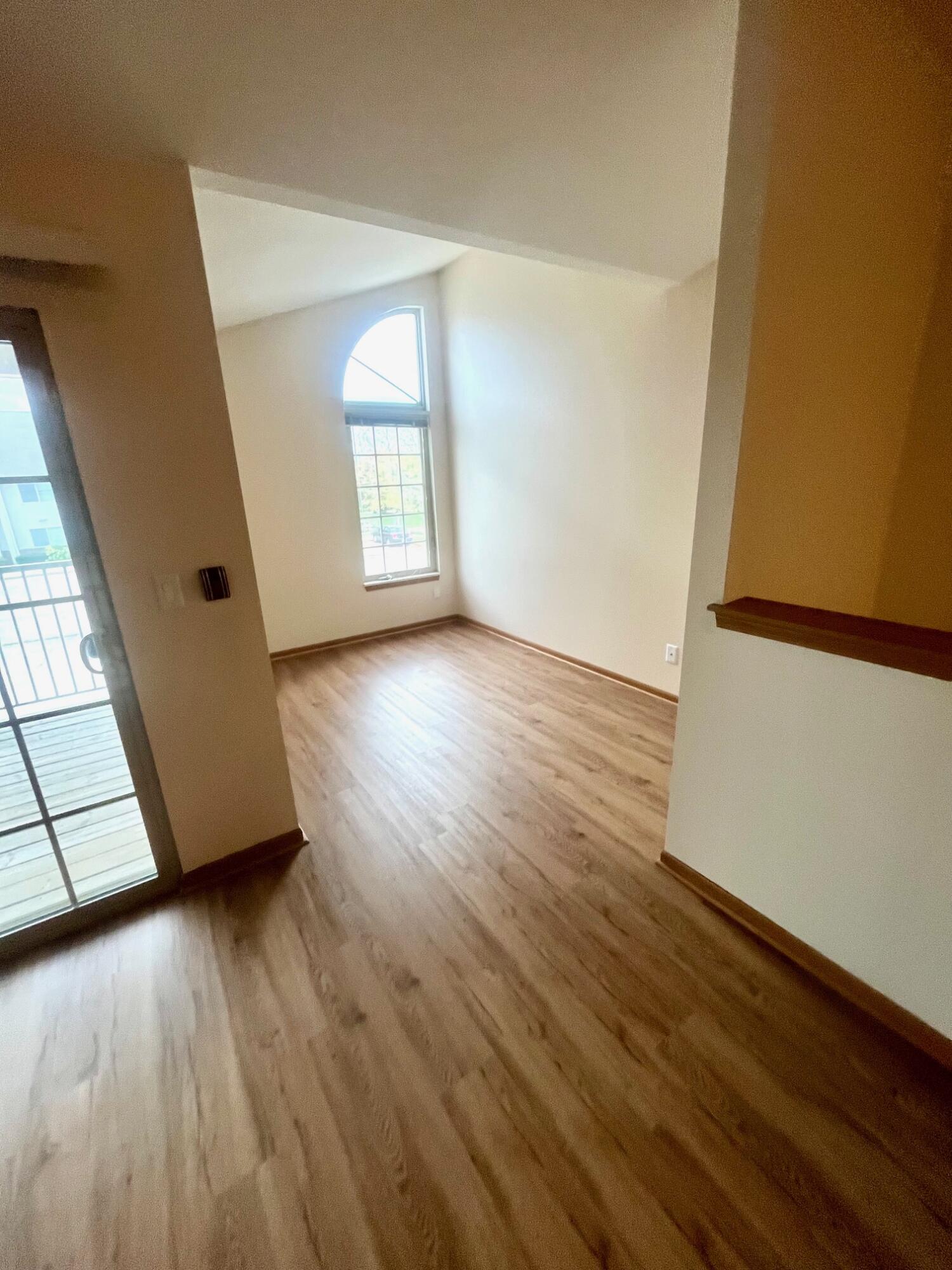 Ixonia, Wisconsin 53036, United States, 1 Bedroom Bedrooms, ,1 BathroomBathrooms,Residential,Active,229856