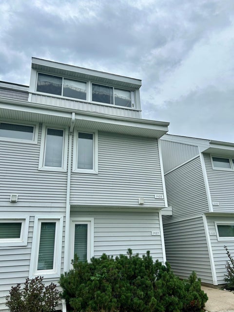 Photo of 1438 S Delavan Club Dr, Delavan, WI 53115 (MLS # 1980763)