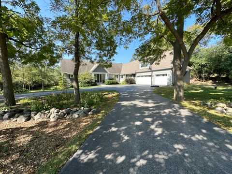 Photo of W315S3221 Harvest View Dr, Genesee, WI 53189 (MLS # 1953616)