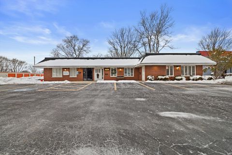 Photo of 1746 22nd Ave, Kenosha, WI 53140 (MLS # 1945478)