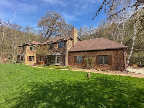 Photo of 3640 Old Vineyard Rd, La Crosse, WI 54601 (MLS # 1959746)