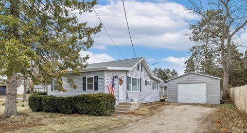 Photo of N1340 Cedar Rd, Bloomfield, WI 53128 (MLS # 1951945)