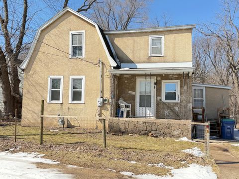 Photo of 1821 Caroline St, Campbell, WI 54603 (MLS # 1954687)