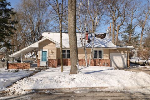 Photo of 309 N 116th St, Wauwatosa, WI 53226 (MLS # 1954184)