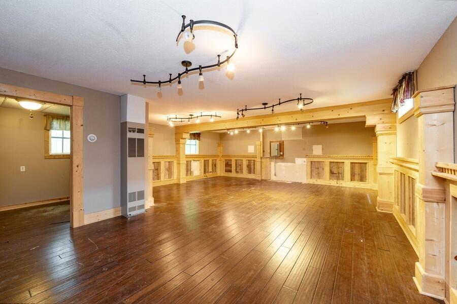 Elkhorn, Wisconsin 53121, United States, ,Commercial,Active,197189