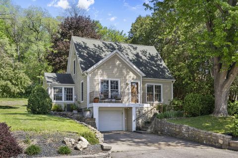 Photo of 1623 31st Pl S, La Crosse, WI 54601 (MLS # 1962945)