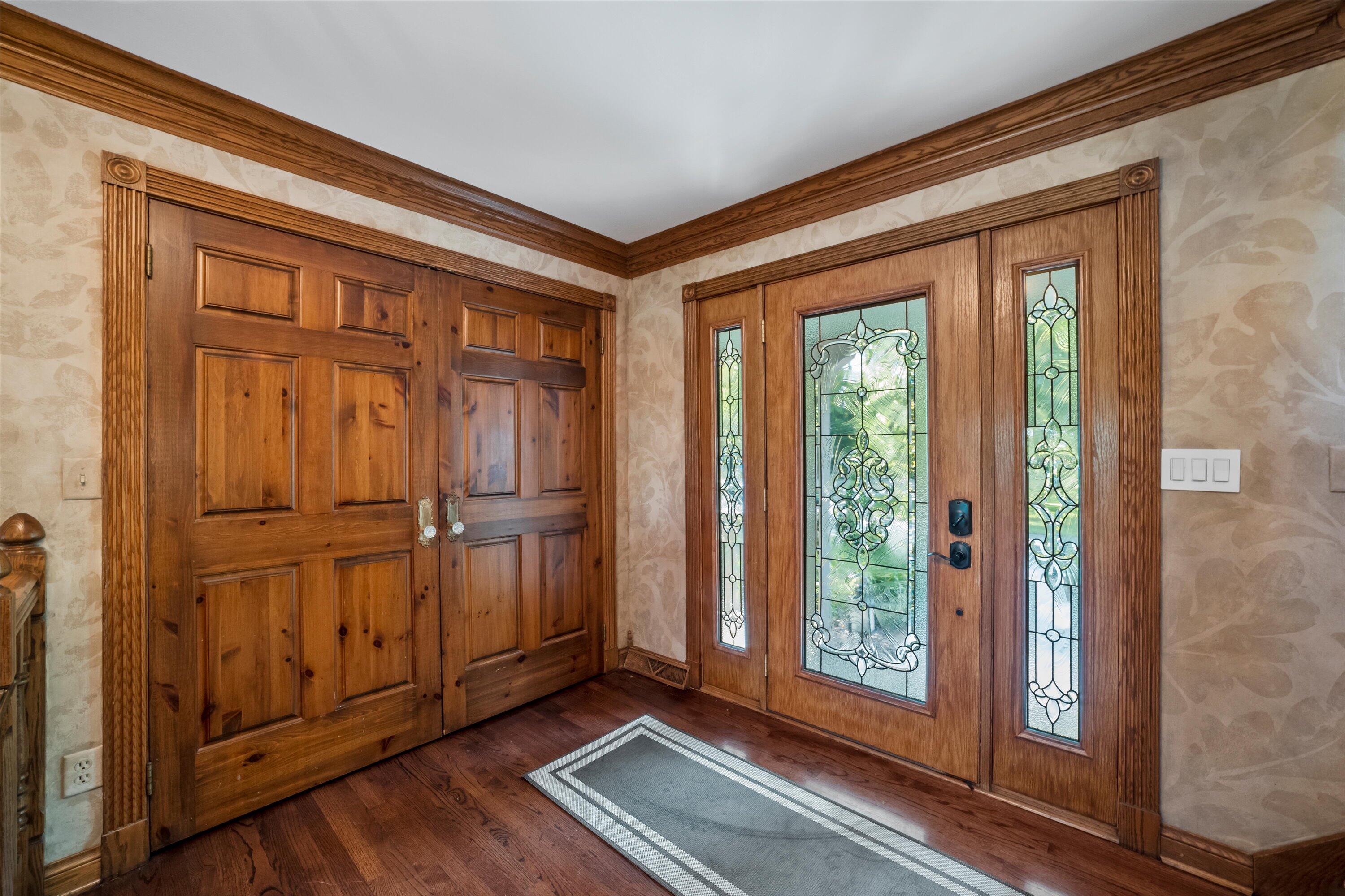W335N5511 Island View Ln