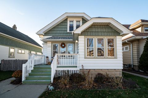 Photo of 3143 S California St, Milwaukee, WI 53207 (MLS # 1942623)