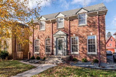 Photo of 4119 N Woodburn St, Shorewood, WI 53211 (MLS # 1962008)