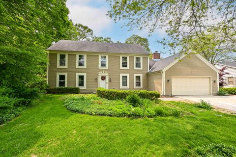 Photo of 3627 W Chantilly Ct, Mequon, WI 53092 (MLS # 1920157)
