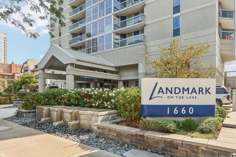 Photo of 1660 N Prospect Ave, Milwaukee, WI 53202 (MLS # 1941282)