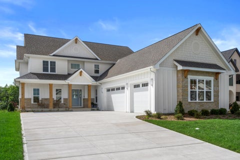 Photo of W184N5129 Sunrise Ln, Menomonee Falls, WI 53051 (MLS # 1982665)