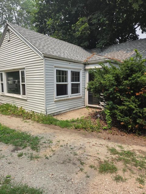 Photo of 210 S Newman Rd, Mount Pleasant, WI 53406 (MLS # 1972584)