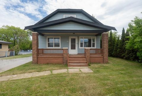 Photo of 4723 Douglas Ave, Caledonia, WI 53402 (MLS # 1965105)