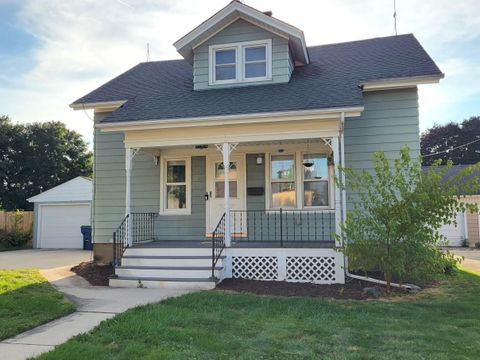 1021 9th Ave, Grafton, WI 53024 - #: 1935187