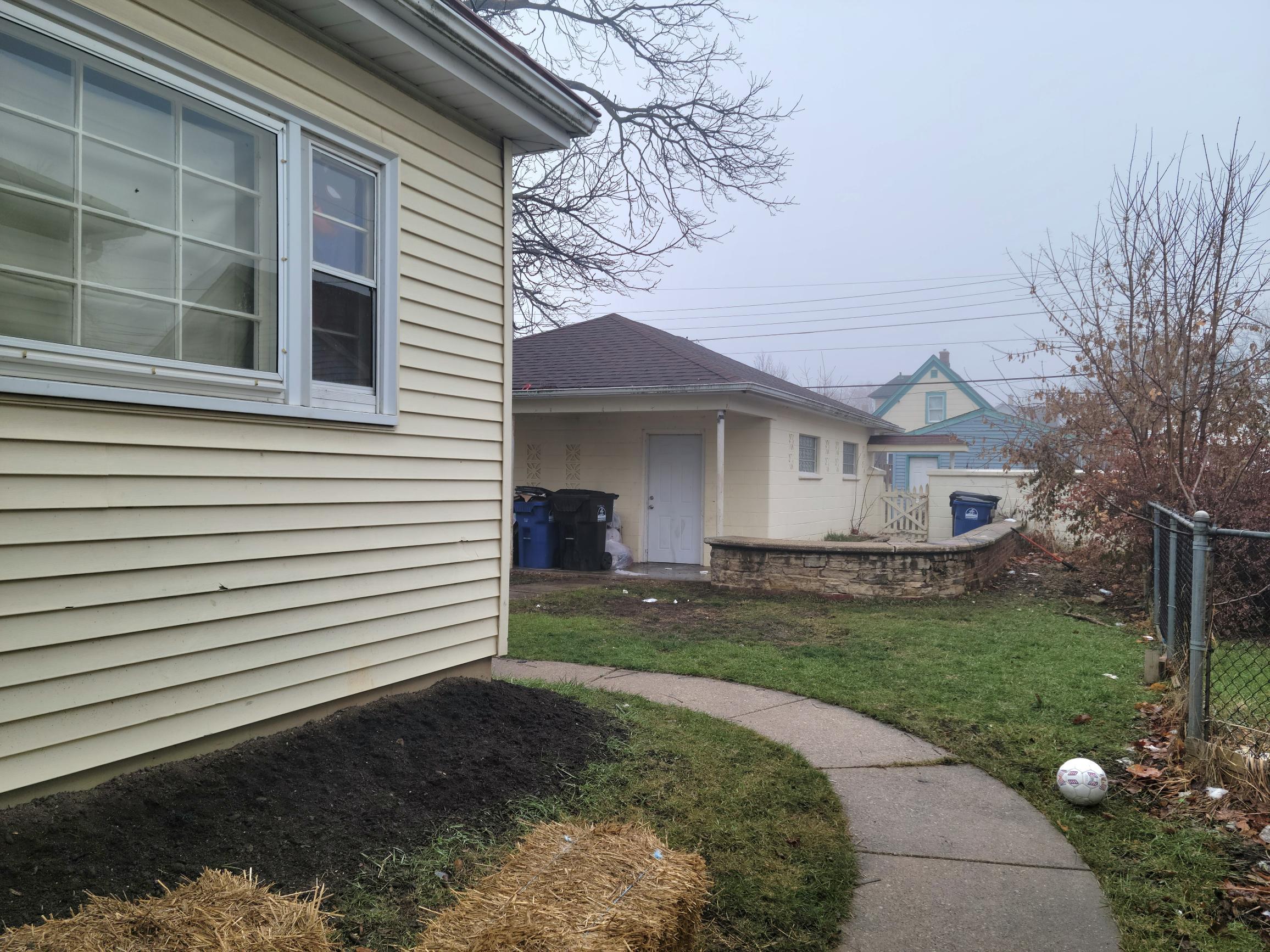 Racine, Wisconsin 53405, United States, 4 Bedrooms Bedrooms, ,2 BathroomsBathrooms,Residential,Active,95607