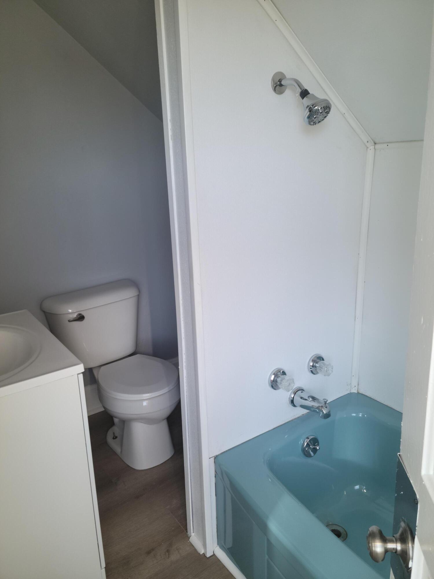 Racine, Wisconsin 53405, United States, 4 Bedrooms Bedrooms, ,2 BathroomsBathrooms,Residential,Active,95607