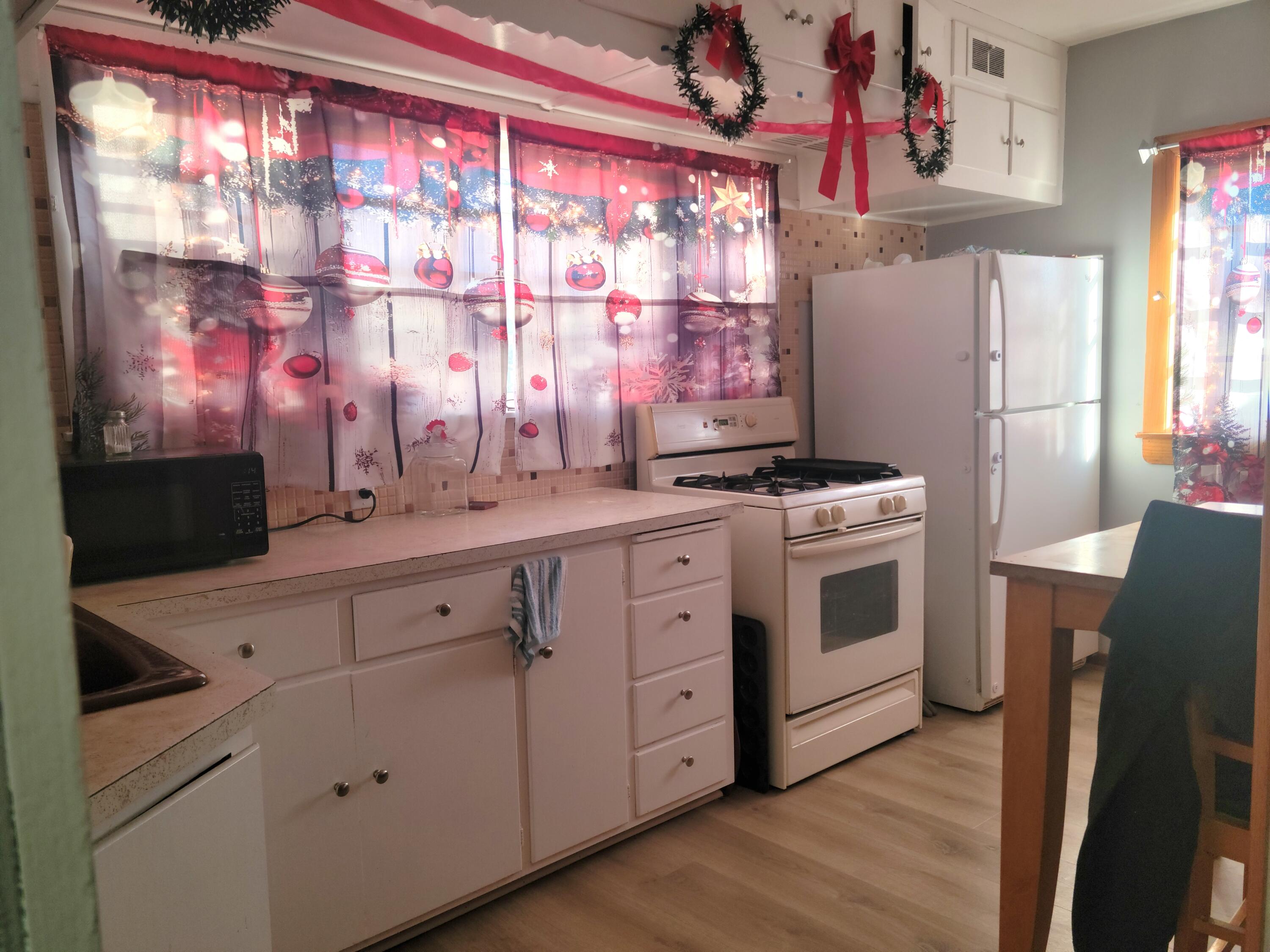 Racine, Wisconsin 53405, United States, 4 Bedrooms Bedrooms, ,2 BathroomsBathrooms,Residential,Active,95607