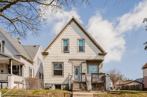 Photo of 3358 N Richards St, Milwaukee, WI 53212 (MLS # 1955369)