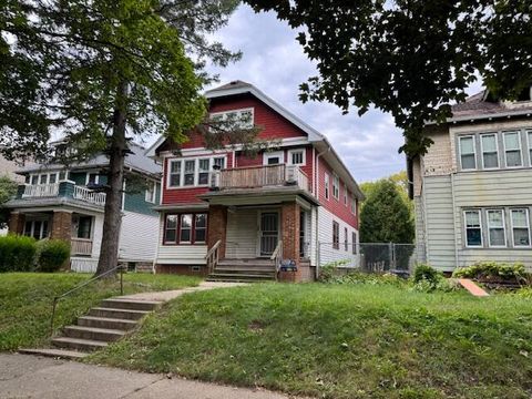 Photo of 2745 N 48th St, Milwaukee, WI 53210 (MLS # 1954968)