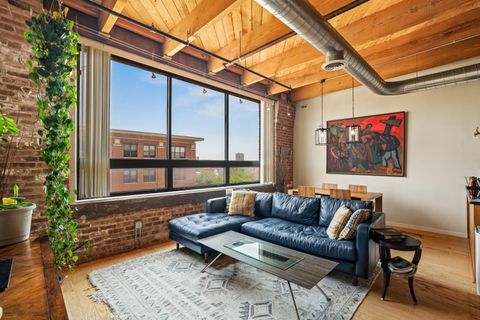 Photo of 234 E Reservoir Ave, Milwaukee, WI 53212 (MLS # 1956243)