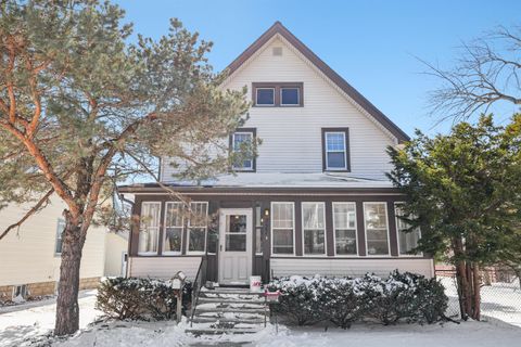 Photo of 727 Minnesota Ave, South Milwaukee, WI 53172 (MLS # 1956239)