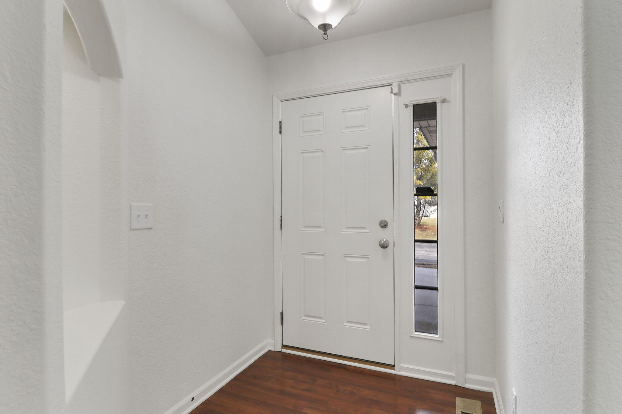 Kenosha, Wisconsin 53144, United States, 2 Bedrooms Bedrooms, ,3 BathroomsBathrooms,Residential,Active,80983