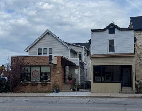 Photo of 2474 S Kinnickinnic Ave, Milwaukee, WI 53207 (MLS # 1942746)