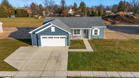 Photo of 136 Spring Dr, Walworth, WI 53184 (MLS # 1948387)