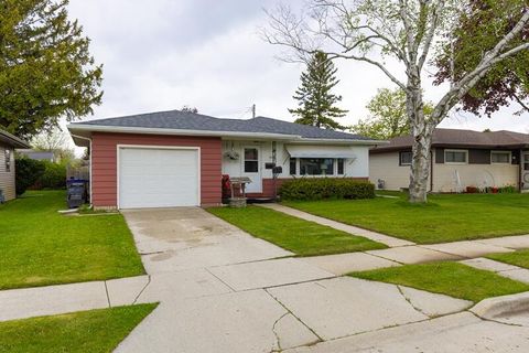 Photo of 3410 S 10th Pl, Sheboygan, WI 53081 (MLS # 1963296)