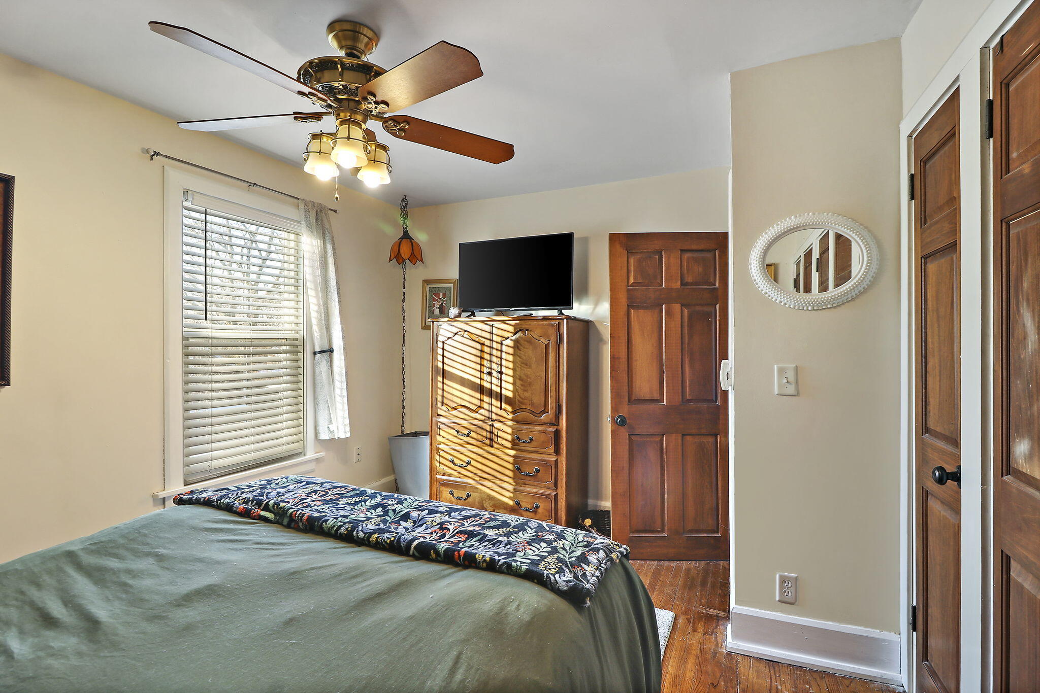 Kenosha, Wisconsin 53143, United States, 3 Bedrooms Bedrooms, ,3 BathroomsBathrooms,Residential,Active,18018