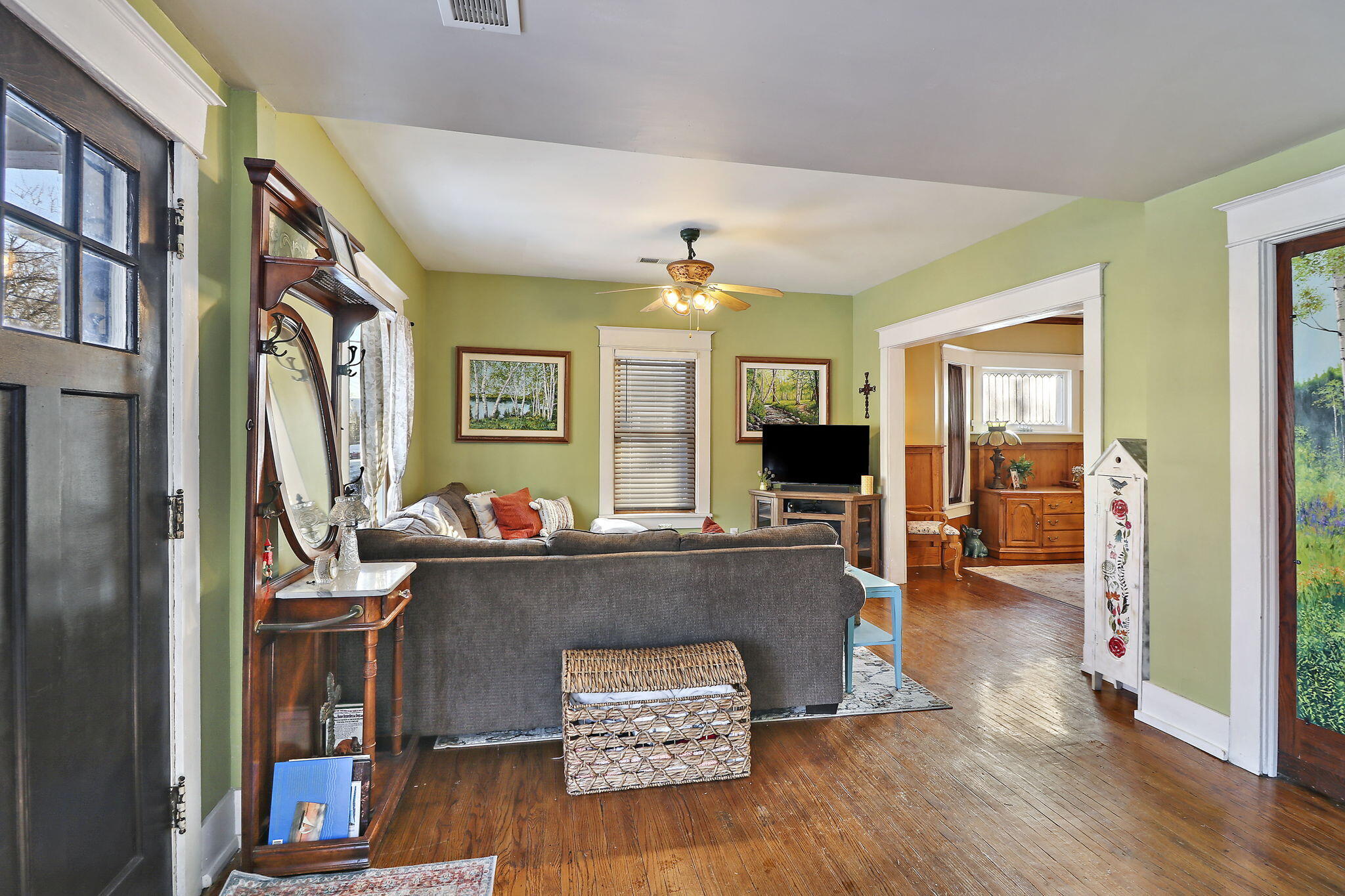 Kenosha, Wisconsin 53143, United States, 3 Bedrooms Bedrooms, ,3 BathroomsBathrooms,Residential,Active,18018