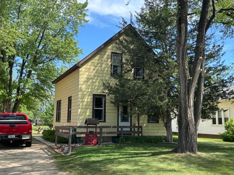 Photo of 2707 Boschert St, Shelby, WI 54601 (MLS # 1964340)