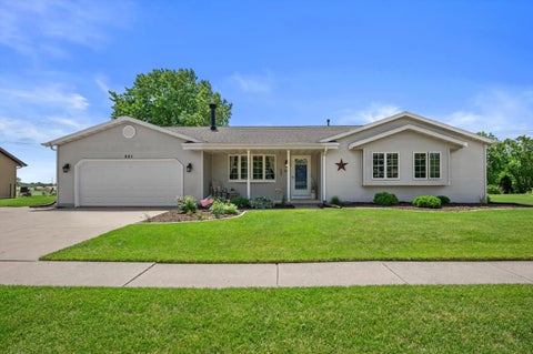 Photo of 501 Davis St, Elkhorn, WI 53121 (MLS # 1967819)