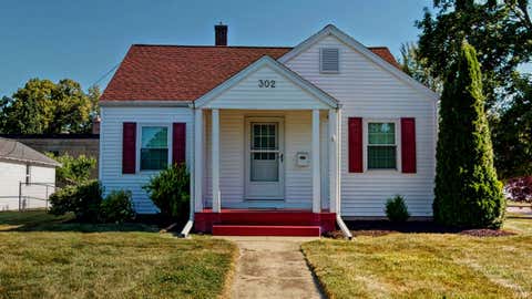Photo of 302 E Dodge St, Jefferson, WI 53549 (MLS # 1972021)