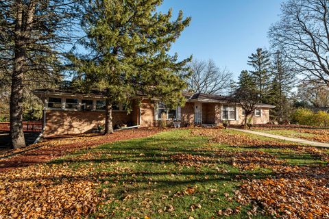 2434 S 118th St, West Allis, WI 53227 - #: 1940851