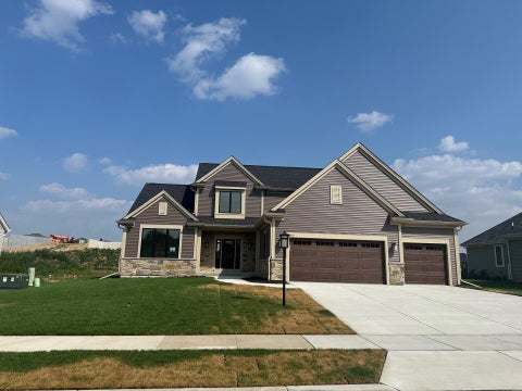 Photo of 3809 White Oak Way, Waukesha, WI 53188 (MLS # 1972388)