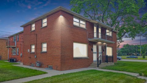 Photo of 4006 N 89th St, Milwaukee, WI 53222 (MLS # 1957725)