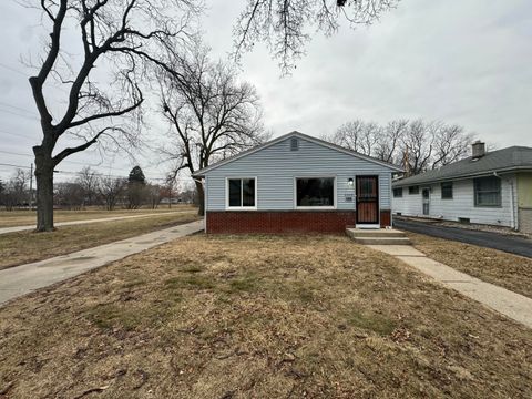 Photo of 4509 N 48th St, Milwaukee, WI 53218 (MLS # 1952932)