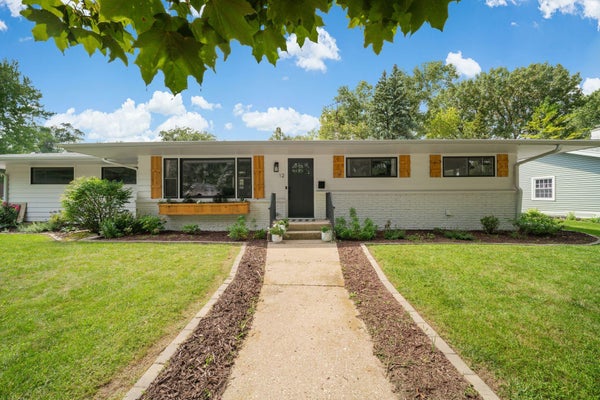12 RIDGWAY ST, ELKHORN, WI 53121 - Image 22fe0a2e7f6783af7e6e30b14dfbd22d/758041246
